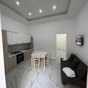 https://lavinaios-house.hotels-amalfi.com